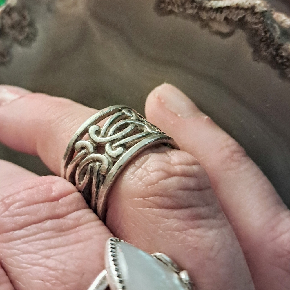 💀HOLD for Cr.💀Sterling Celtic Knot Wide Band Ring, Size 7 - Picture 5 of 7